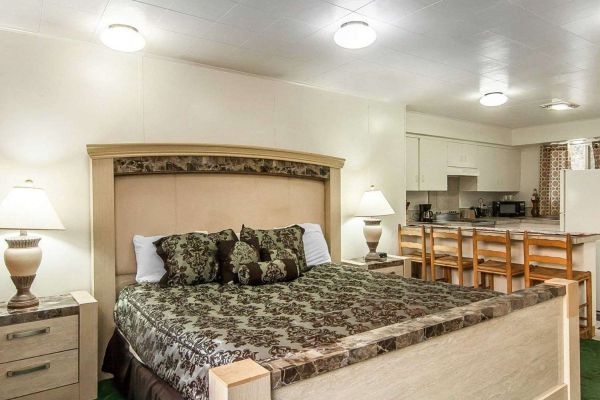 Rodeway Inn & Suites Bend